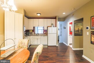 4202 Roland Ave Unit 102, Baltimore, MD 21210