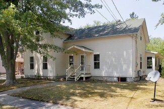 208 Fayette St, Augusta, MI 49012