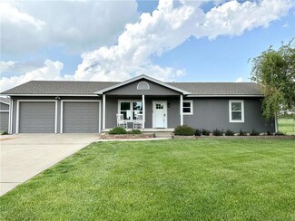 1112 W Mill St, Butler, MO 64730