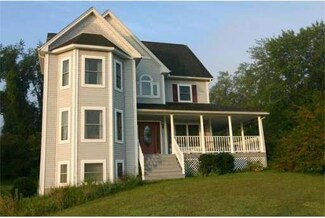 109 Cherry Ln, Amherst, MA 01002