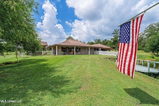 1030 Diane Cir, Summit, MS 39666