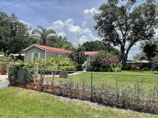 5755 NE 3rd Ln, Okeechobee, FL 34974