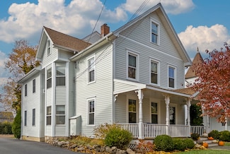 38 Gregory Blvd, Norwalk, CT 06855