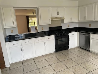 572 Lenape Ct, Suffern, NY 10901