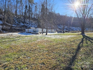 2446 Fairview Rd, Marion, NC 28752