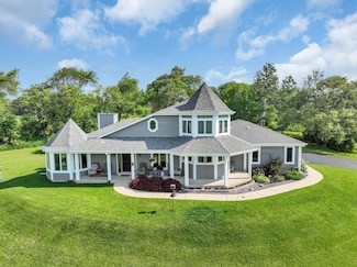 W2596 Gavers Ct, East Troy, WI 53120