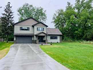 3571 Centerville Rd, Saint Paul, MN 55127