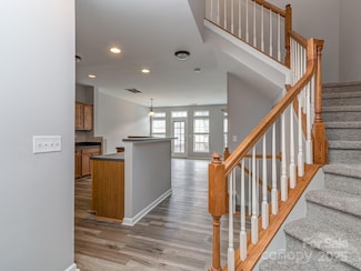 2169 Belle Vernon Ave, Charlotte, NC 28210