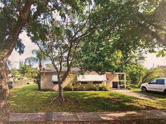 1060 NE 142nd St, North Miami, FL 33161