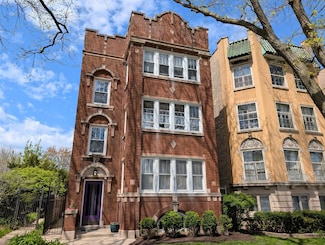 727 Dobson St, Evanston, IL 60202