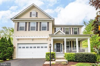 18599 Quantico Gateway Dr, Triangle, VA 22172