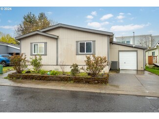 2915 NE 206th Ave, Fairview, OR 97024