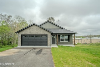 175 Sky View Meadow Dr, Crossville, TN 38555