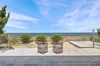 5036 Lauderdale Ave, Virginia Beach, VA 23455