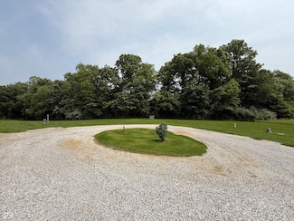 9664 Bella Vista Ct, Lost Creek Township, IN 47805