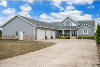 3019 119th St W, Faribault, MN 55021