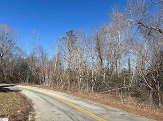 521 Dogwood Cir, Pacolet, SC 29372