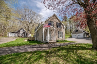 626 Wiscasset Rd, Pittston, ME 04345