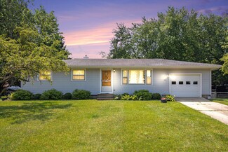 1225 Rockefeller Dr, Jackson, MI 49203