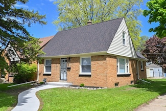 5002 N 24th Place, Milwaukee, WI 53209