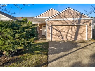 969 SW 24th St, Troutdale, OR 97060