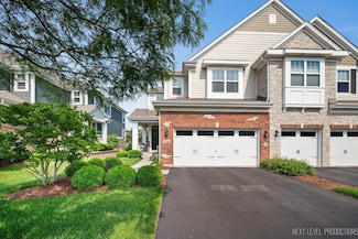 3S661 Breme Dr, Warrenville, IL 60555
