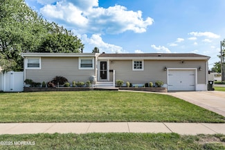 1 Colby Ln, Hazlet, NJ 07730
