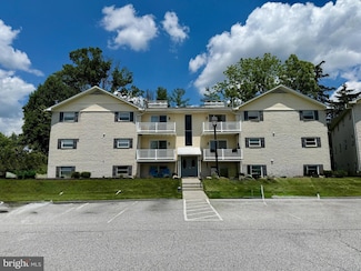 1 Warren Lodge Ct Unit 2D, Cockeysville, MD 21030