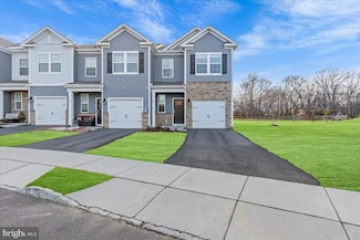 38 Peregrine Way, Burlington Township, NJ 08016