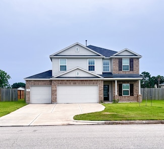 521 Green Meadows Dr, West Columbia, TX 77486