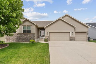 4842 Winghaven Dr, Waterloo, IA 50701