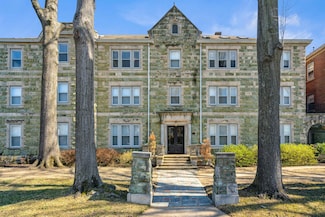1118 Poplar Ave Unit 7, Memphis, TN 38105