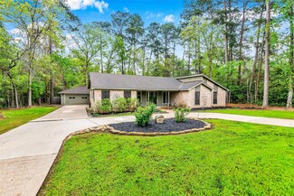 103 Panorama Dr, Conroe, TX 77304