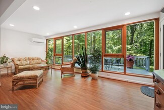 10708 Timberidge Rd, Fairfax Station, VA 22039