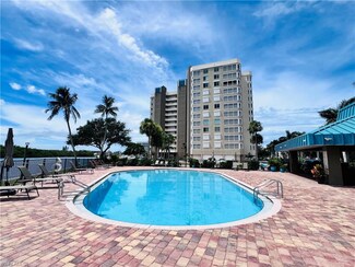 25 Bluebill Ave Unit 1002, Naples, FL 34108