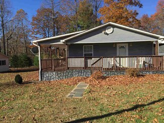 136 Prowler Ln SE, Copper Hill, VA 24079