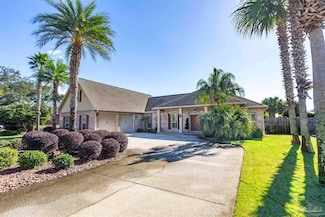 2615 Edmund Dr, Gulf Breeze, FL 32563