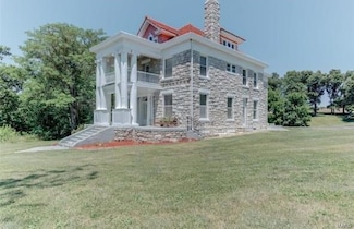 150 Duncan Mansion Dr, Silex, MO 63377