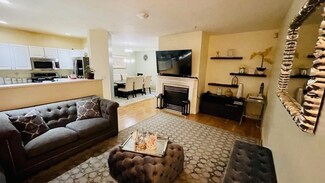 60 Village Dr Unit 60, Quincy, MA 02169