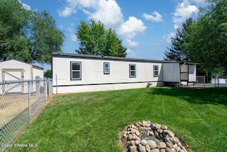 17530 W Santiago Cir, Post Falls, ID 83854