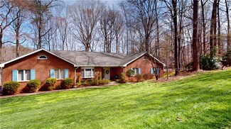 509 Ray Dr W, Kernersville, NC 27284