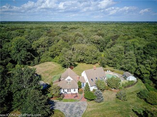 86 S Of Commons Rd, Little Compton, RI 02837