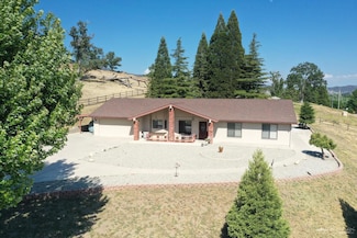 29948 Greenwater Dr, Tehachapi, CA 93561