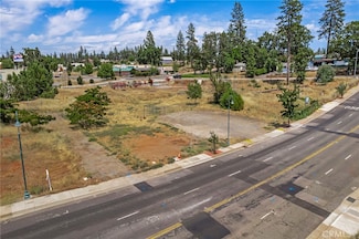 5887 Almond St, Paradise, CA 95969