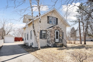 530 Jackson Ave NW, Elk River, MN 55330