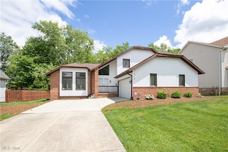 519 Thackeray Trail, Cleveland, OH 44143