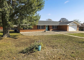 205 Wild Timber Dr, Kerrville, TX 78028