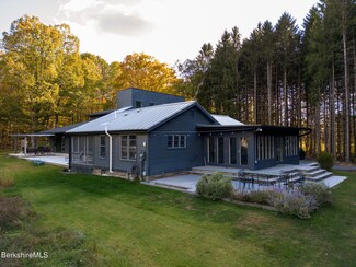 37 County Route 27, Copake, NY 12516
