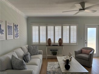 473 12th Ave S Unit B12, Naples, FL 34102