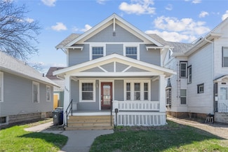 1647 B Ave NE, Cedar Rapids, IA 52402